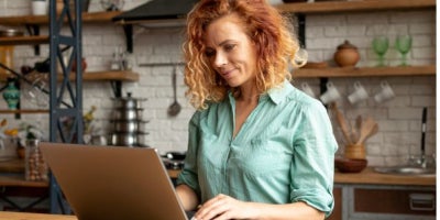 clear internet cache, clear cache, how to clear cache, woman on laptop