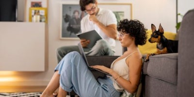 what is a good internet speed, internet speed, family in living room on devices