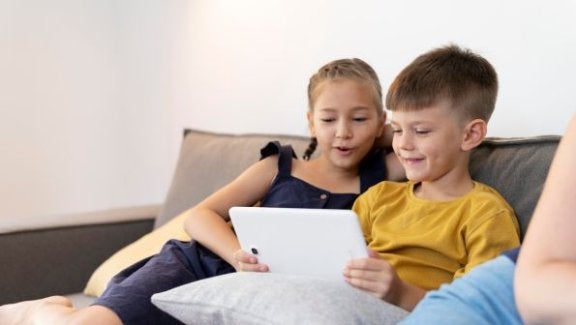managing screen time, parental control app, parental controls iphone, parental controls ipad, kids on tablet