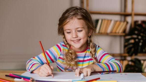 Neshoba democrat coloring contest blog, image of a little girl coloring